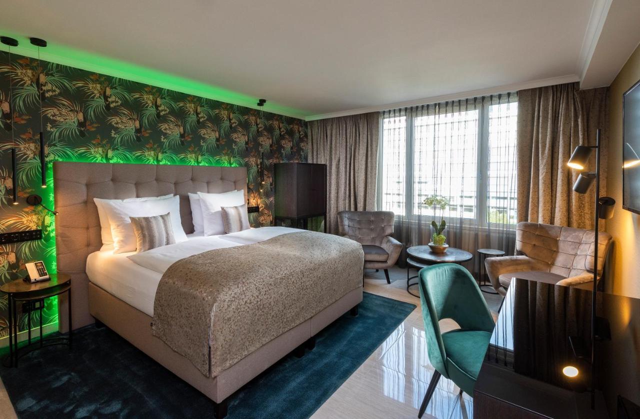 Palace Hotel