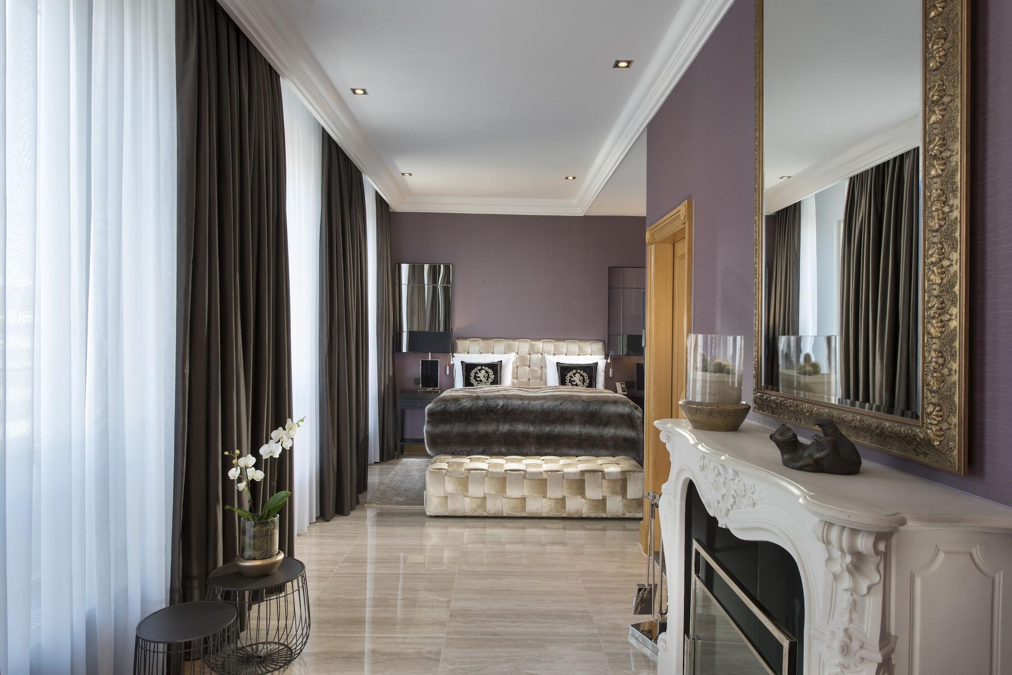 Hotel Palace